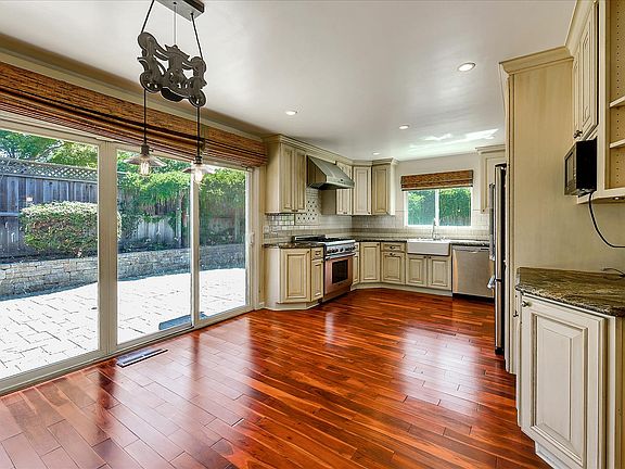 3rd image of 5114 McCoy Ave