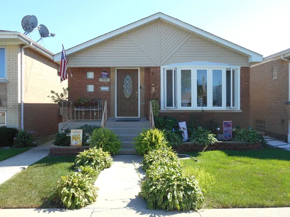 5811 W 55th St, Chicago, IL 60638