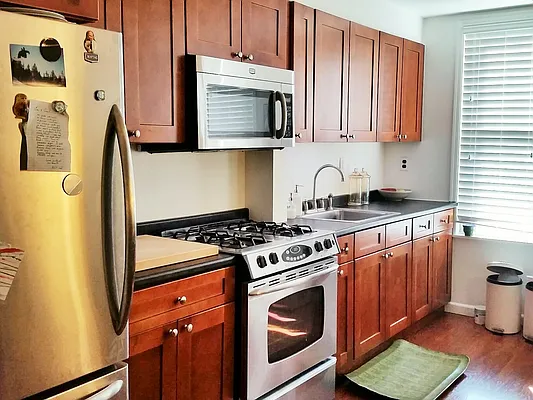 Rented by Roth Realty Management LLC | media 22