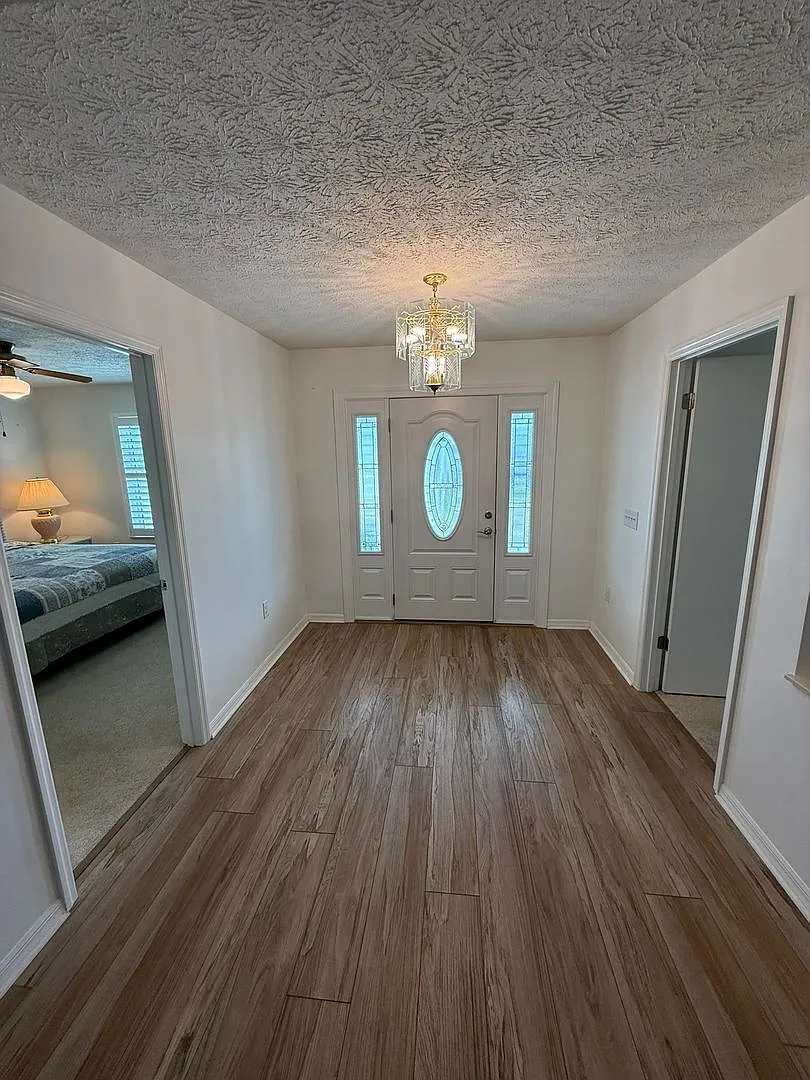 Welcome To Your Luau-Style Paradise In Stonecrest! - Annual Lease — Photo 3