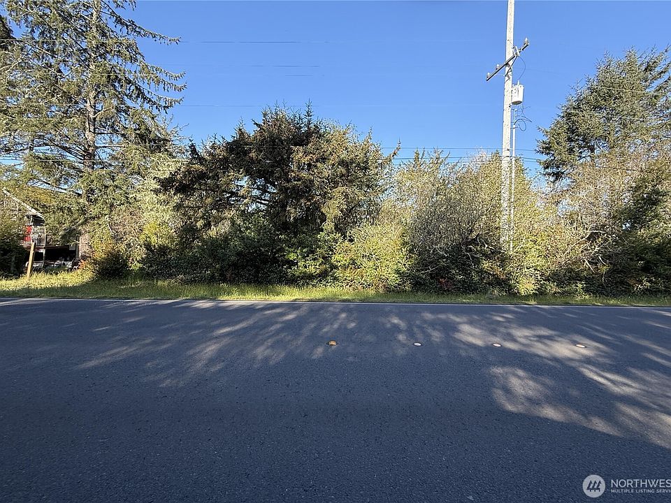 1st image of 549 Dolphin Avenue NE
