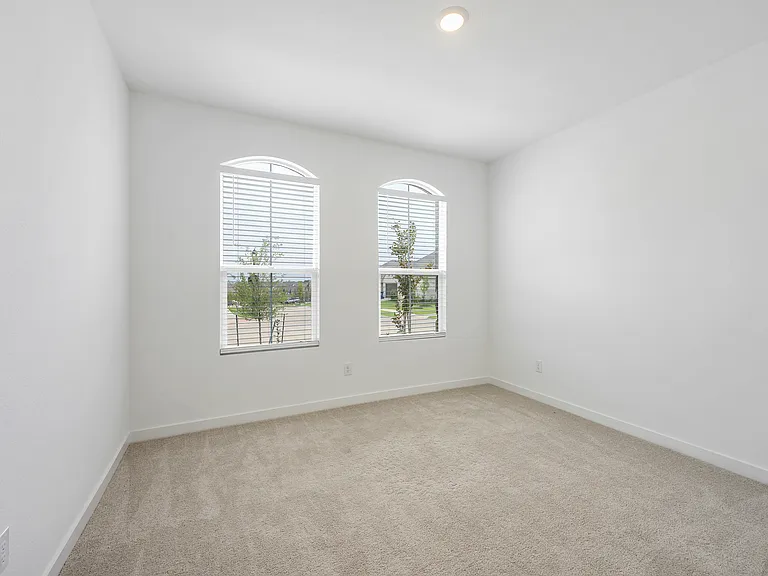 2500 Conroe Rd — Photo 16