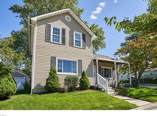 1755 Williams St, Cuyahoga Falls, OH 44221