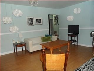 4th image of 2283 University Ave