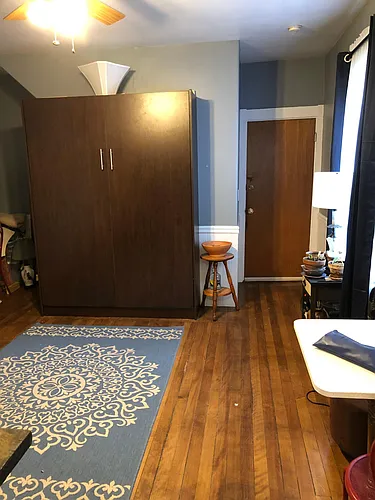 17 Pine St #E Photo 1