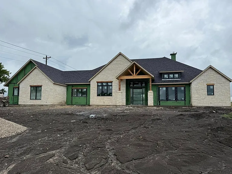 300 Ryker Ln image