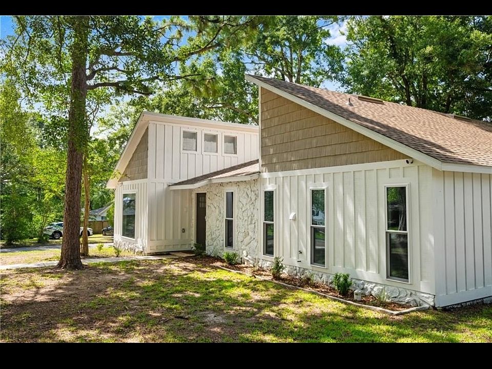 2nd image of 2300 Cedar Ky #1