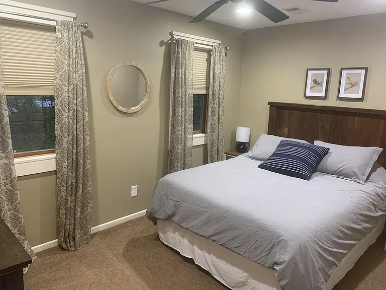 4410 Beach Ln NE — Photo 5