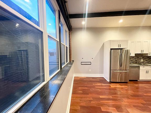 5th image of 1025 E Montgomery Ave #4