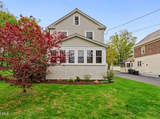 30 Electric Ave, East Greenbush, NY 12061