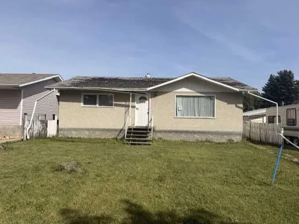 1126 S 6th Ave, Wainwright, AB T9W 1G2