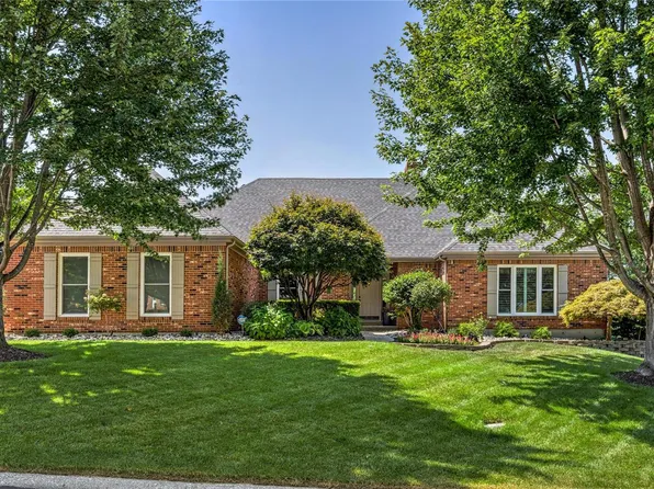 97 Gillette Circle Pass, Weldon Spring, MO 63304