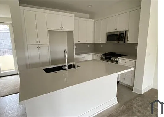 2170 Birch Rd #113 — Photo 1