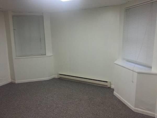 2nd image of 6251 N Francisco Ave