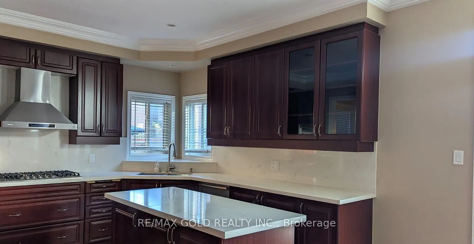 5 bed, $4,000 — Photo 4