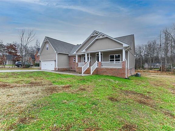 2nd image of 4500 Pine Vista Ln