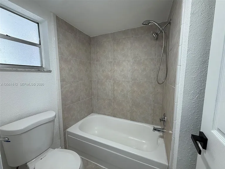 9440 Live Oak Pl #102 — Photo 15