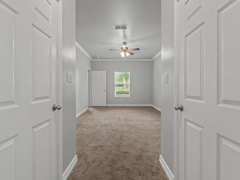 The Woods Luxury Apartments — Photo 7