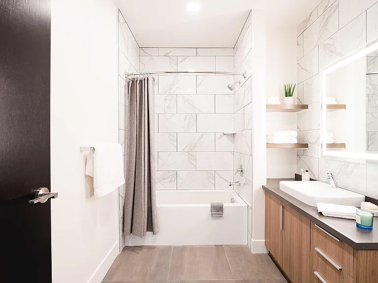 1430 Q Apartments — Photo 46