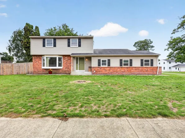 2089 Southwood Ave, Muskegon, MI 49441
