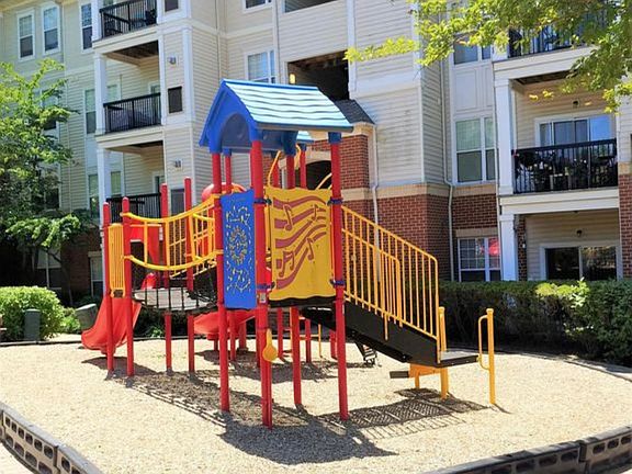 4th image of 11352 Aristotle Dr APT 106