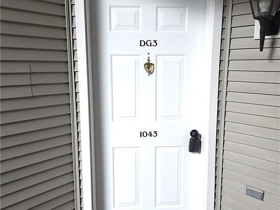 3rd image of 1043 Washington Grn