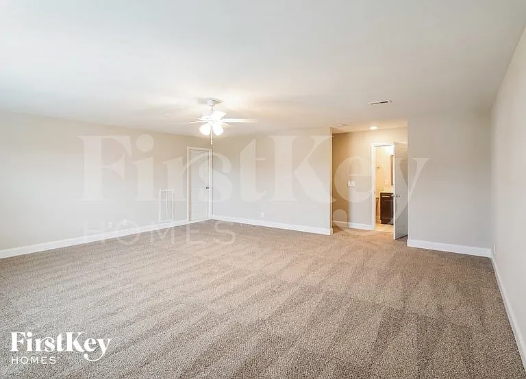 619 Alvin Rd — Photo 7