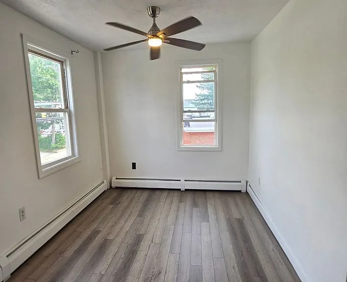 681 Providence St — Photo 12