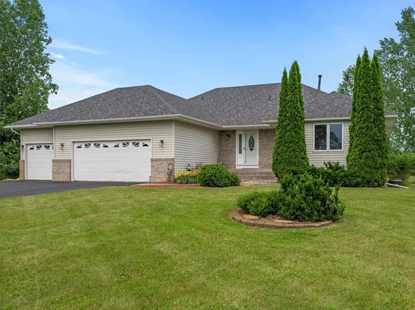 20075 Quapaw St NW, Oak Grove, MN 55303