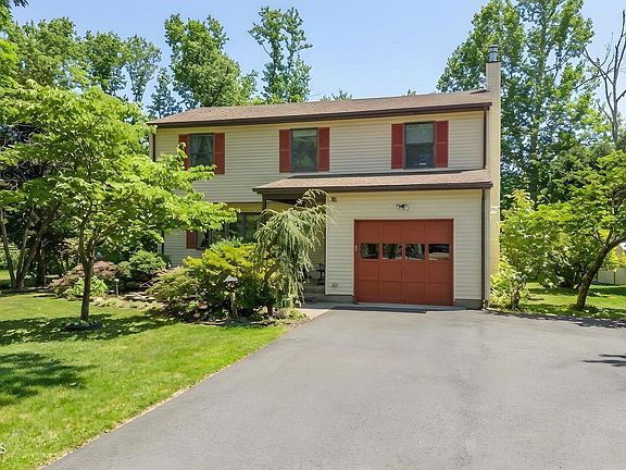 3rd image of 179 Docare Road