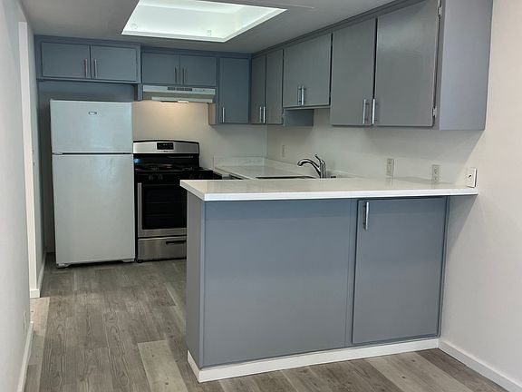 2nd image of 369 W Bay St APT E