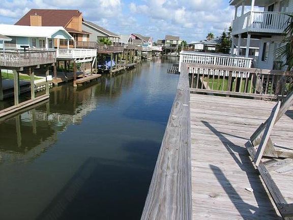 3rd image of 4415 Pelican Way