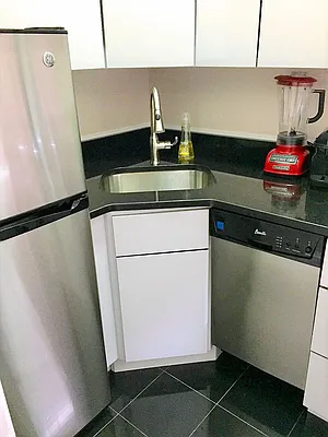 Rented by Dynamik Realty | media 20