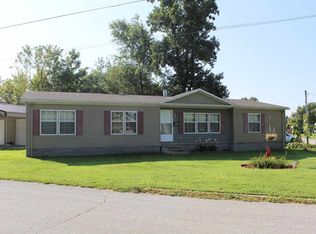 303 E Poplar St, Fort Branch, IN 47648