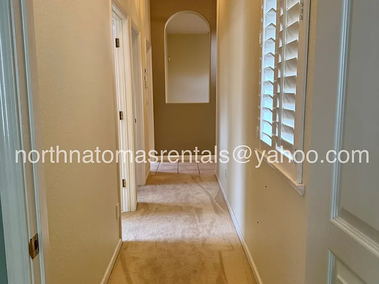 3949 Moraga Dr — Photo 10