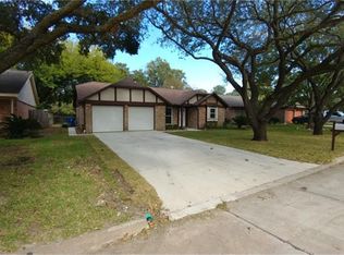 103 Brigadoon Ln, Friendswood, TX 77546