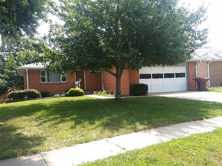 1st image of 5941 Earl Dr