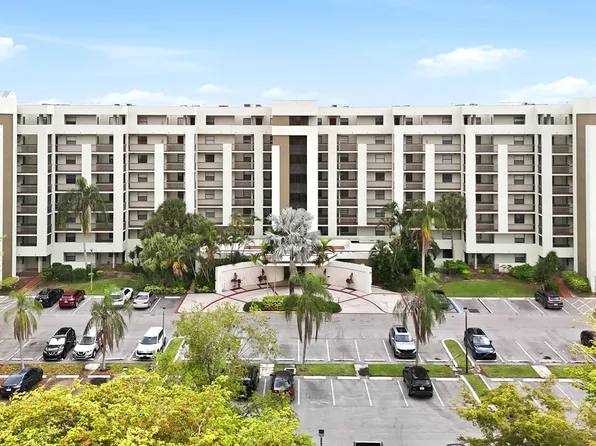 7050 NW 44th Street #705, Lauderhill, FL 33319