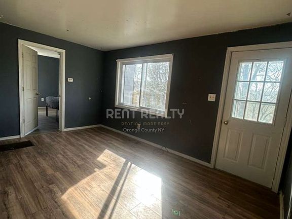 2nd image of 446 Hillside Rd