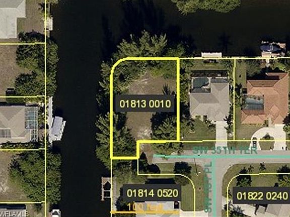 2nd image of 147 SW 35th Ter
