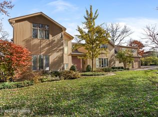 1295 Warwick Ct, Deerfield, IL 60015