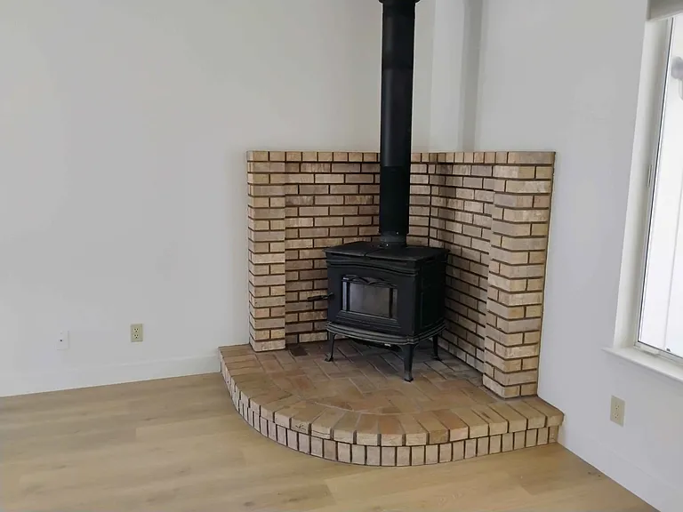7331 Jonella Way — Photo 3