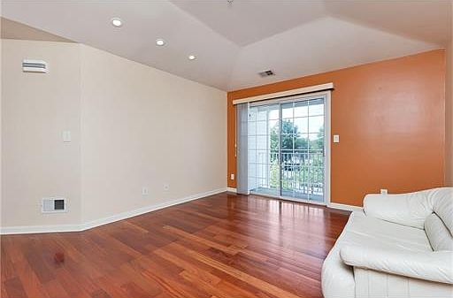 4th image of 1331 Waterford Dr #1331