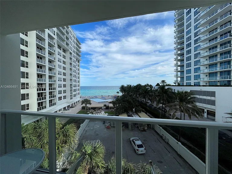 3505 S Ocean Dr #421 — Photo 9