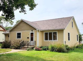 905 Grant St, Boyden, IA 51234