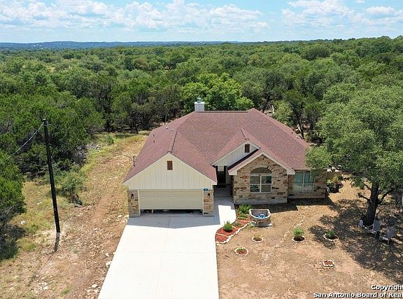 4th image of 105 Oak Forest Dr