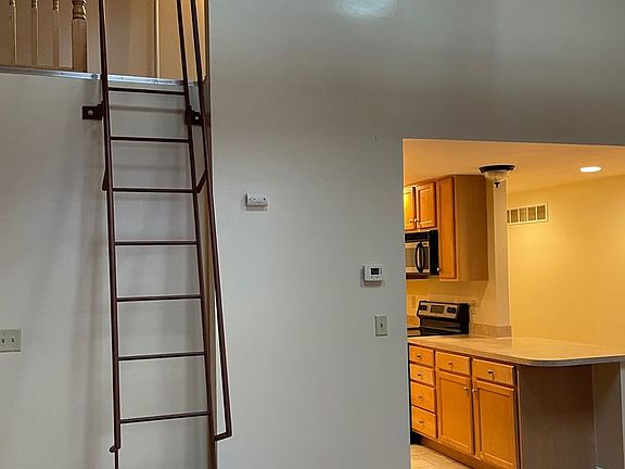 5th image of 122-126 E Genesee St #124-2C