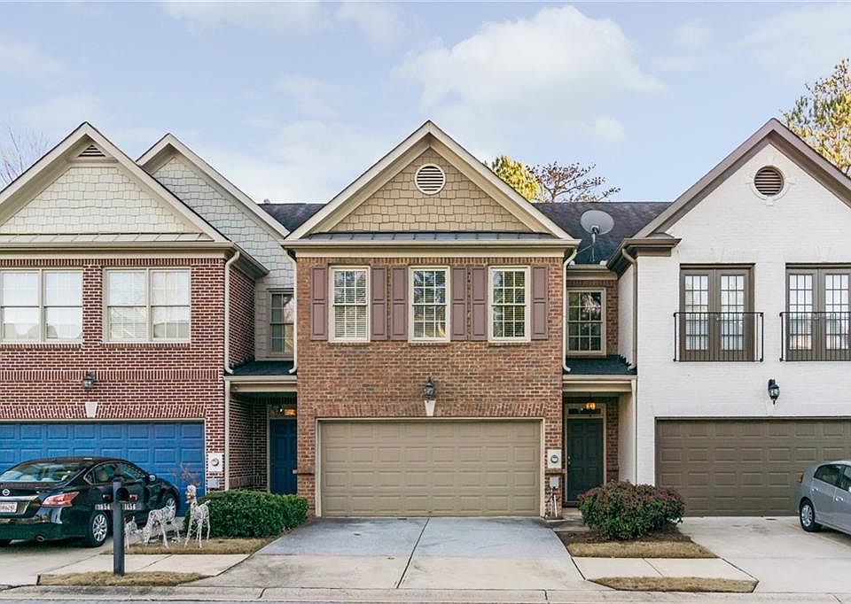 1st image of 1656 Oakbrook Lake Dr