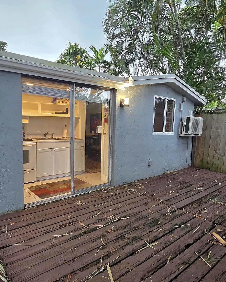 Studio, $1,600 — Photo 4