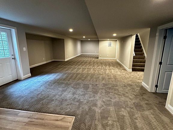 4th image of 12123 Calverts Run Ct